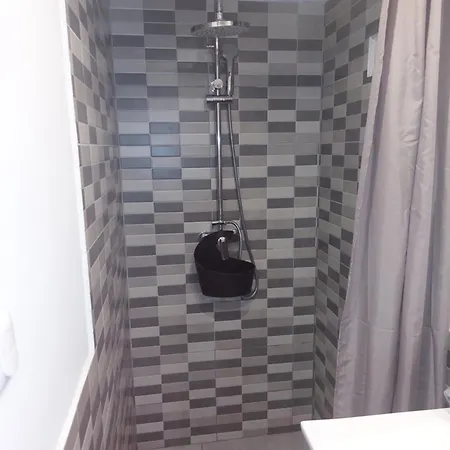 Apartment Pres De La